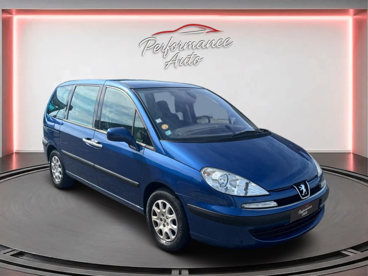 Peugeot 807 - Image 1